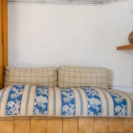 La Chambrette Apartment Blieux