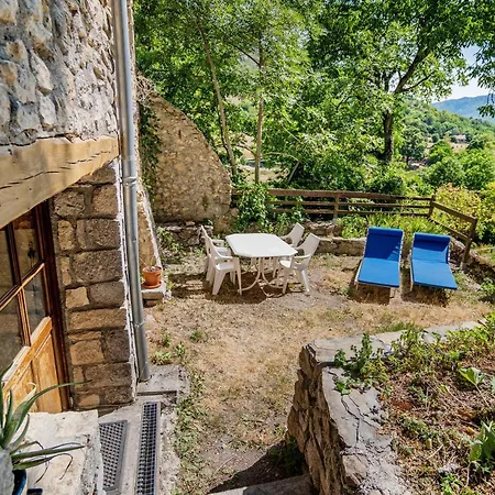 La Chambrette Apartment *